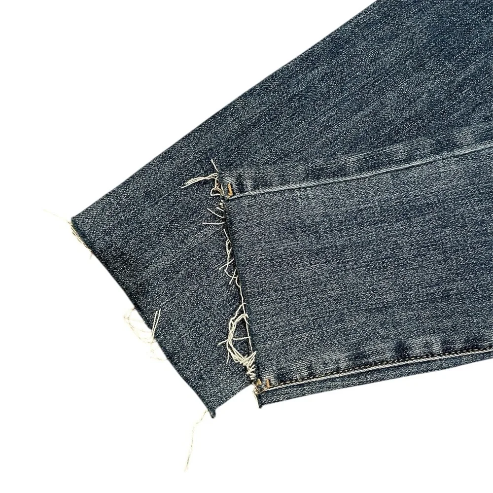 Risen High-Waist  Skinny Frey‎ Hem Jeans - Picture 7 of 9